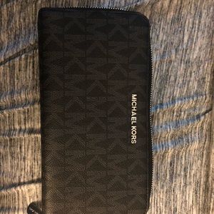 Michael kors zippy and reg wallet